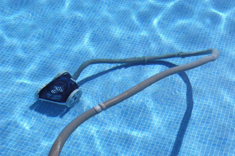 ¿Cada cuánto tiempo se debe cambiar el agua de una piscina?