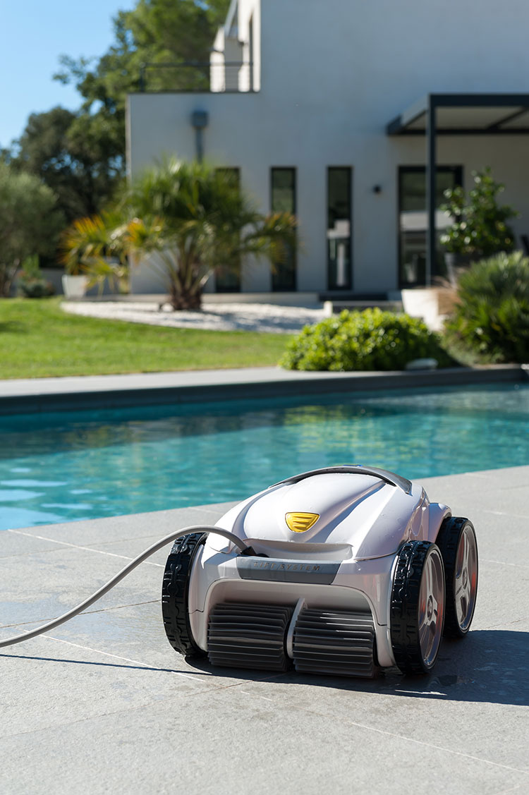 Zodiac RV 5470 4WD Electric Pool Cleaner